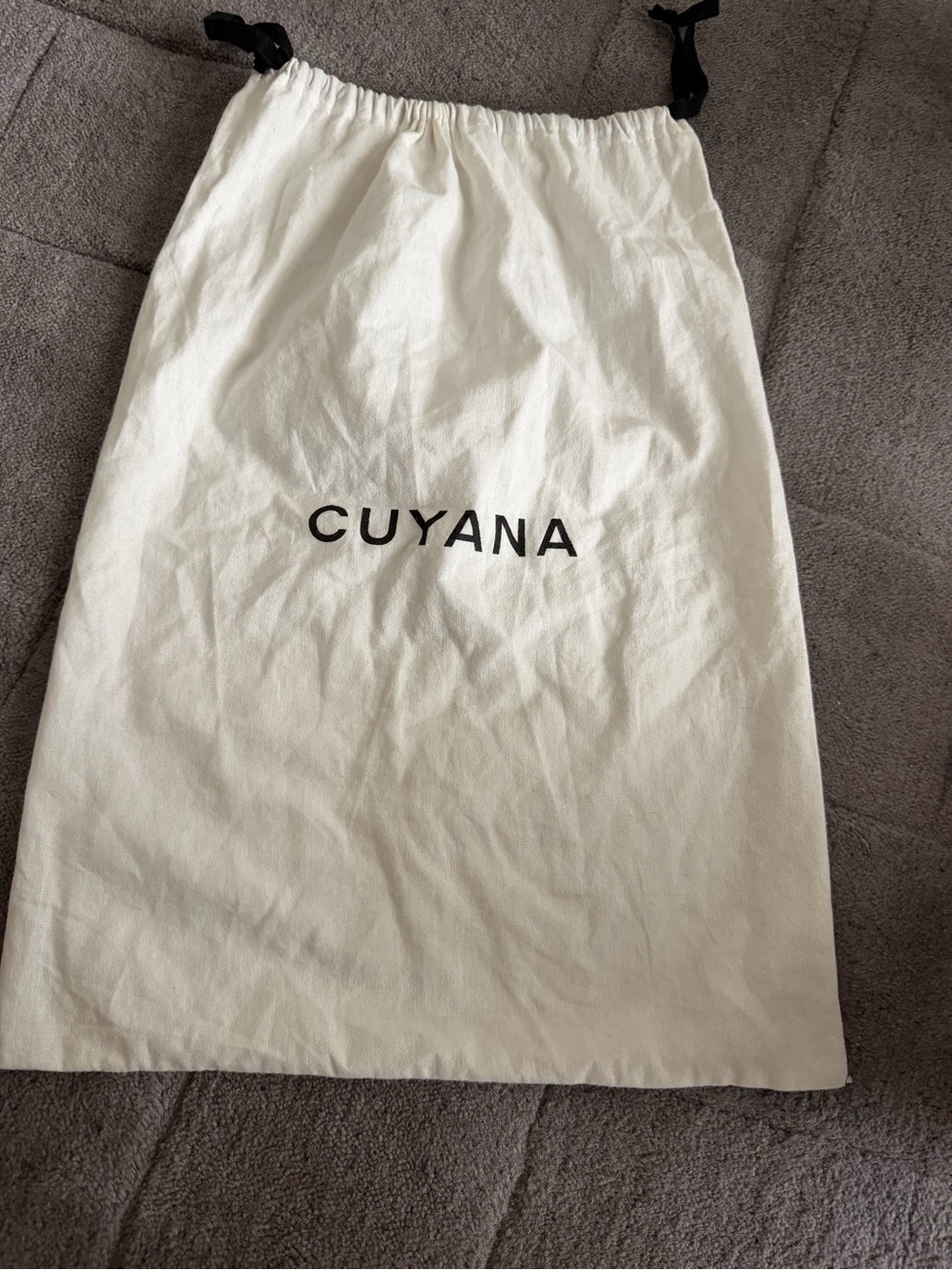 Cuyana Cream Drawstring Storage Pouch with Black Ties